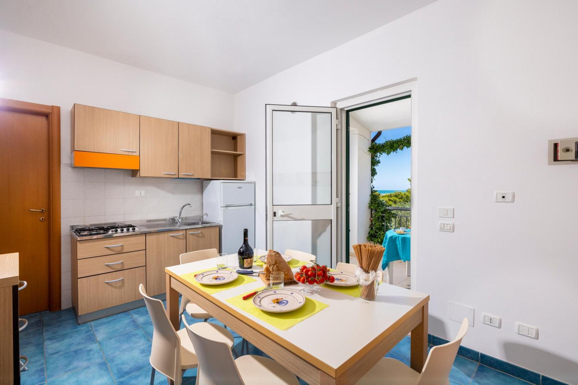 Baia Degli Aranci Suite & Apartments Vieste Exterior photo