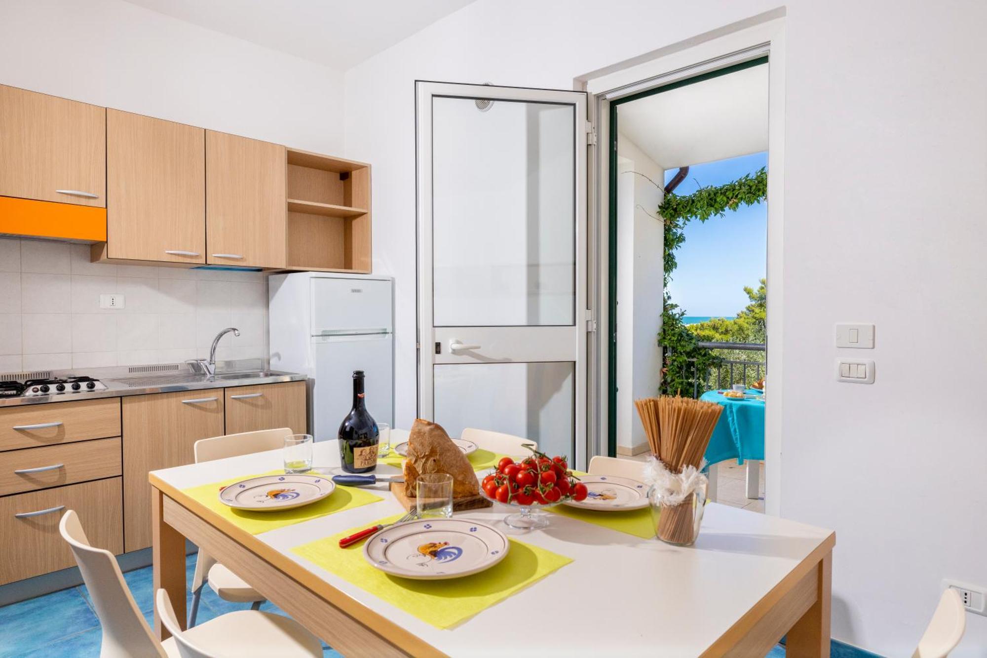 Baia Degli Aranci Suite & Apartments Vieste Exterior photo