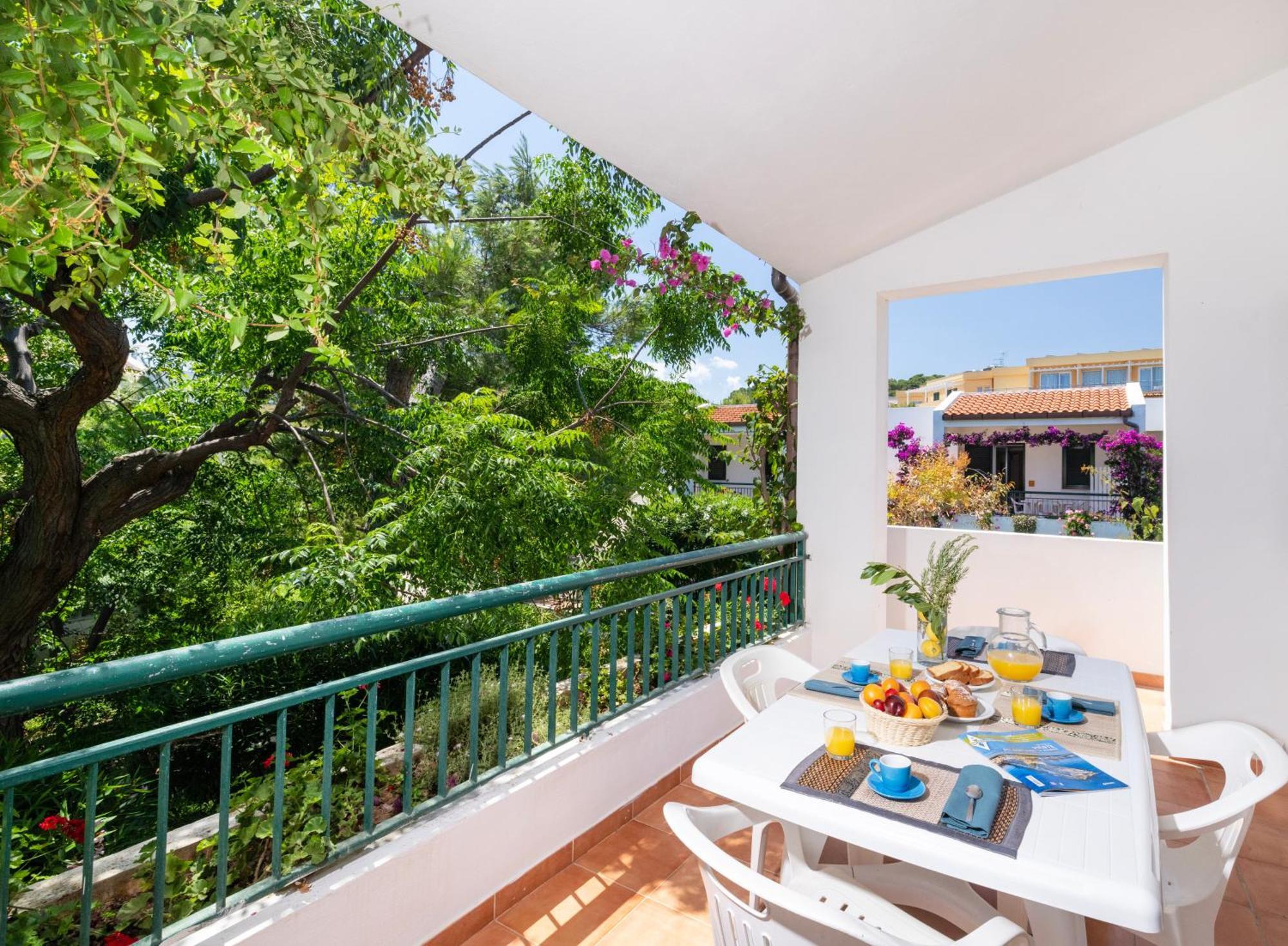 Baia Degli Aranci Suite & Apartments Vieste Exterior photo